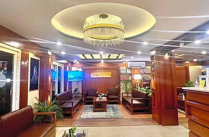 Hotel Himalayan 4*