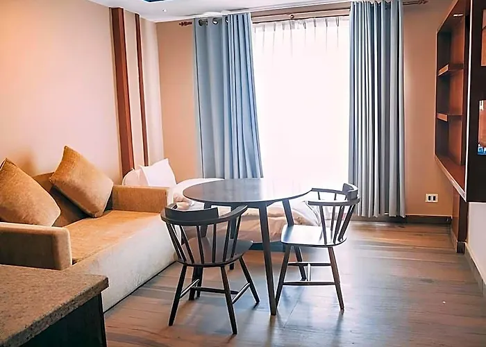 Hotel Himalayan 4*